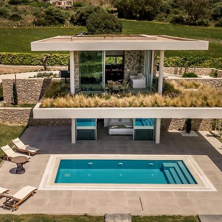 Varko Luxury Suites Palairos Ngoại thất bức ảnh