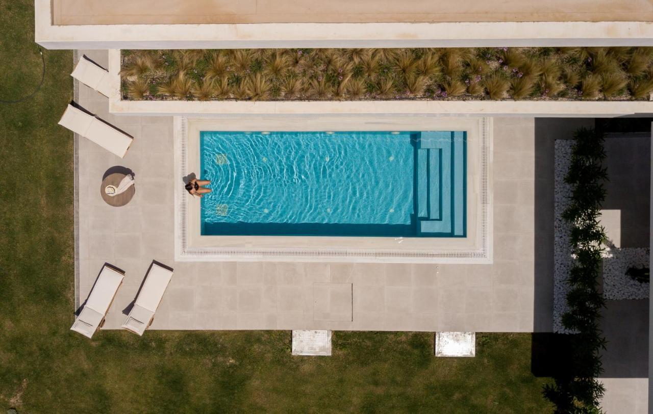 Varko Luxury Suites Palairos Ngoại thất bức ảnh
