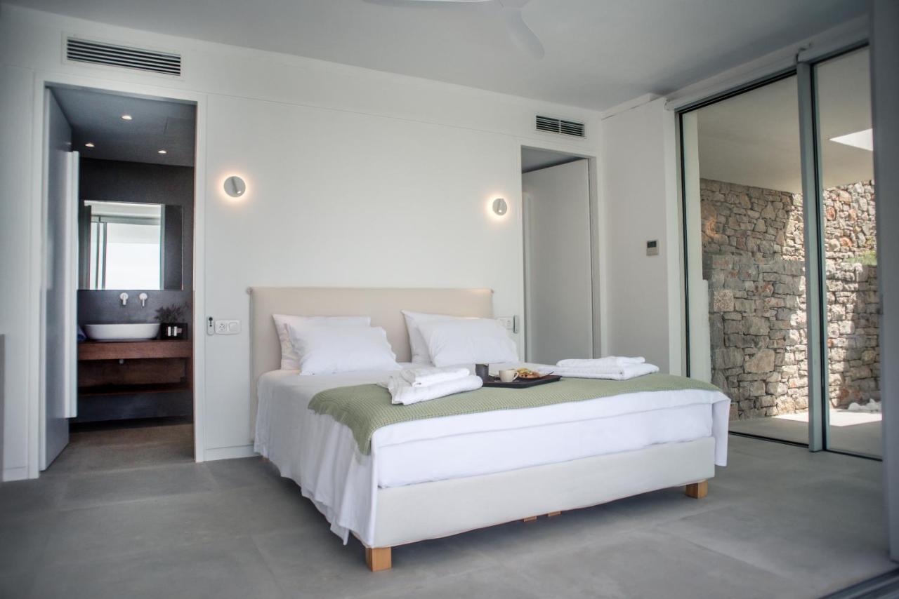Varko Luxury Suites Palairos Ngoại thất bức ảnh