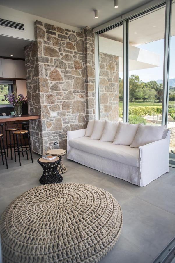 Varko Luxury Suites Palairos Ngoại thất bức ảnh