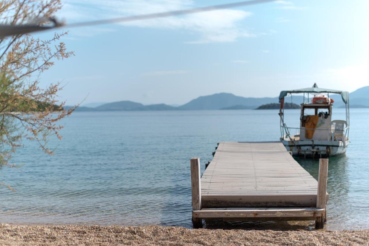 Varko Luxury Suites Palairos Ngoại thất bức ảnh