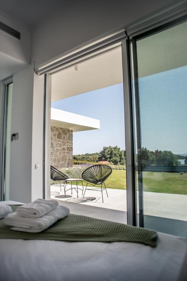 Varko Luxury Suites Palairos Ngoại thất bức ảnh